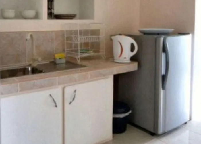 High Steps Apartment *